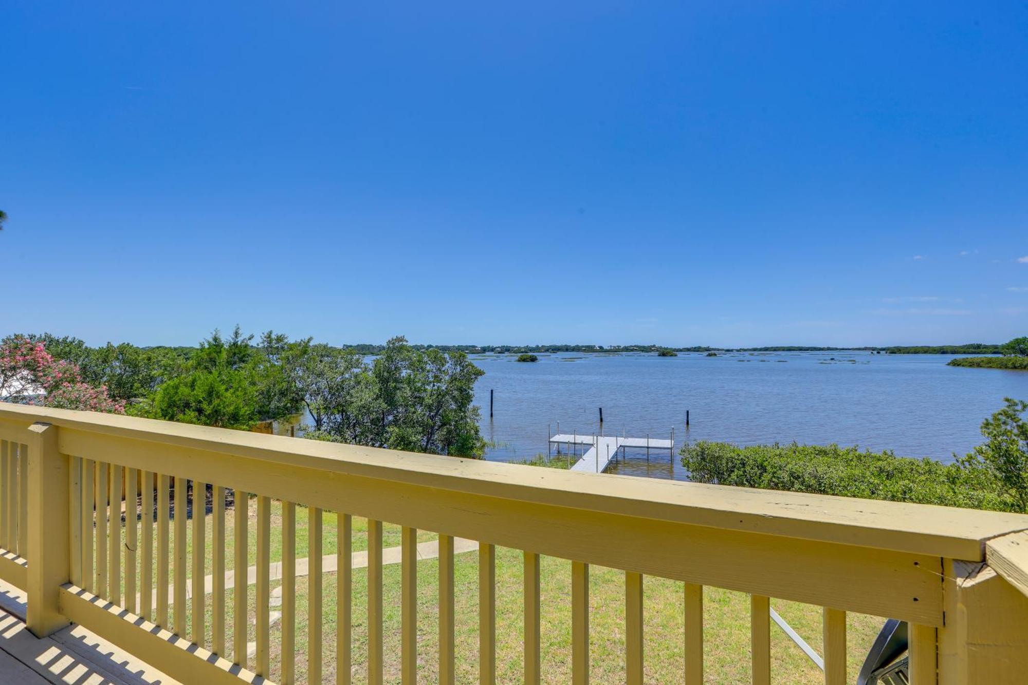 Waterfront Cedar Key Duplex Home Grill And Dock! Extérieur photo
